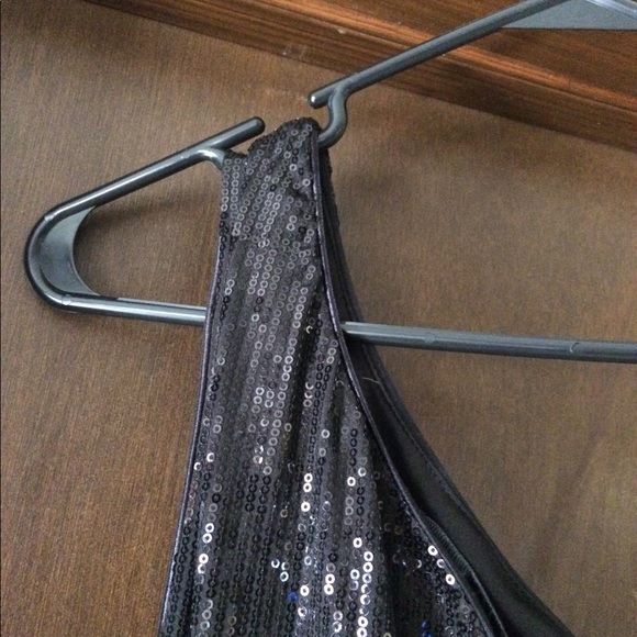 Sequence Little Black Dress - Picture 2 of 4